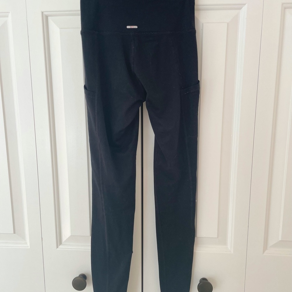 AERIE CHILL PLAY ACTIVE LEGGINGS W/ POCKETS